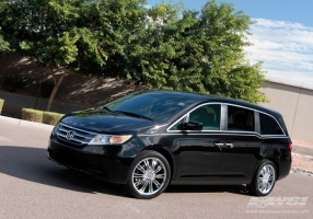 2011 Honda Odyssey with MKW Avenue A601 wheels