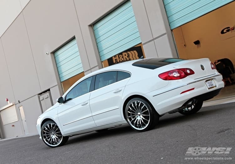 2011 Volkswagen CC with Giovanna Martuni wheels