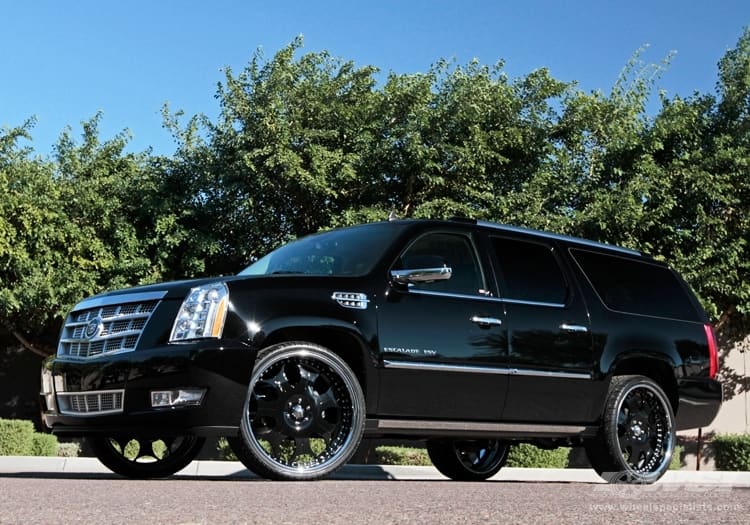 2010 Cadillac Escalade with GFG Trento-7 wheels