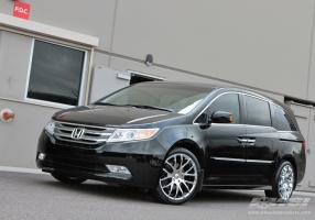 2011 Honda Odyssey with Giovanna Kilis wheels
