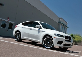 2010 BMW X6 with Beyern Mesh wheels